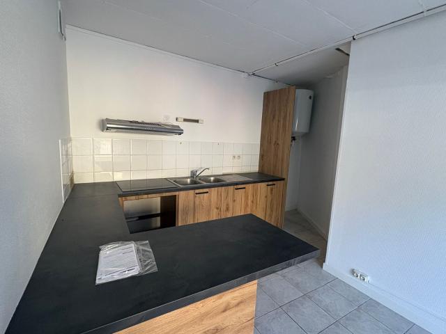 Location maison, m² T 2 à Langon, 480 €
