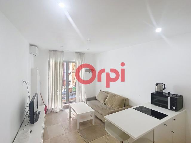 Location maison, m² T 2 à Le Plan de la Tour, 750 €