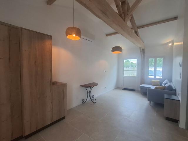 Location maison, m² T 2 à Mont de Marsan, 748 €