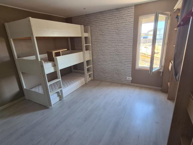 Location maison, m² T 2 à Saint André de Cubzac, 600 €