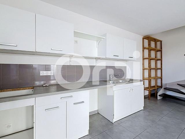 Location maison, m² T 2 à Saint Germain Laval, 785 €