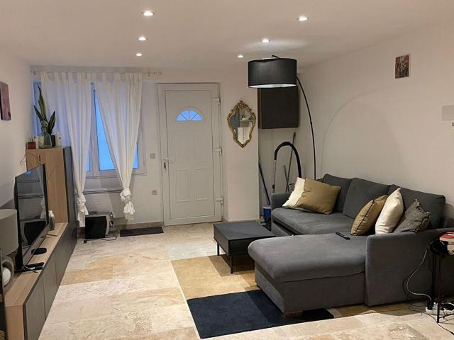 Location maison, m² T 2 à Sorgues, 780 €