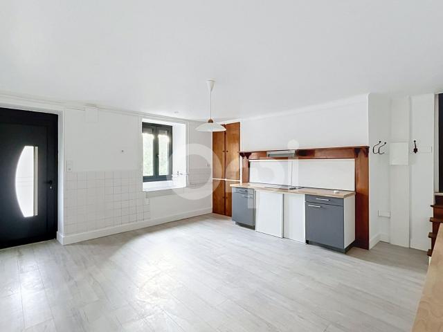 Location maison, m² T 3 à Terrasson Lavilledieu, 670 €