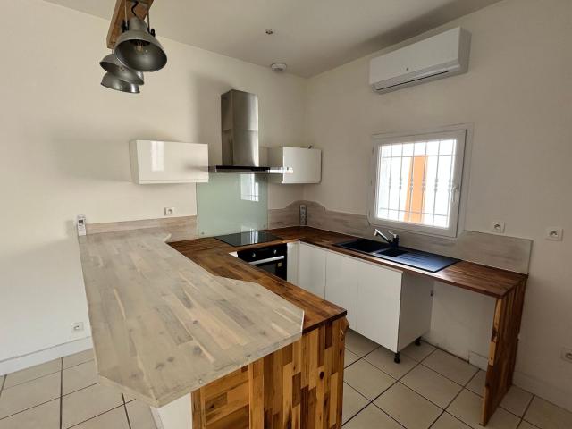 Location maison, m² T 3 à Bordeaux, 1 397 €