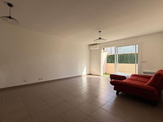 Location maison, m² T 3 à Canohès, 840 €
