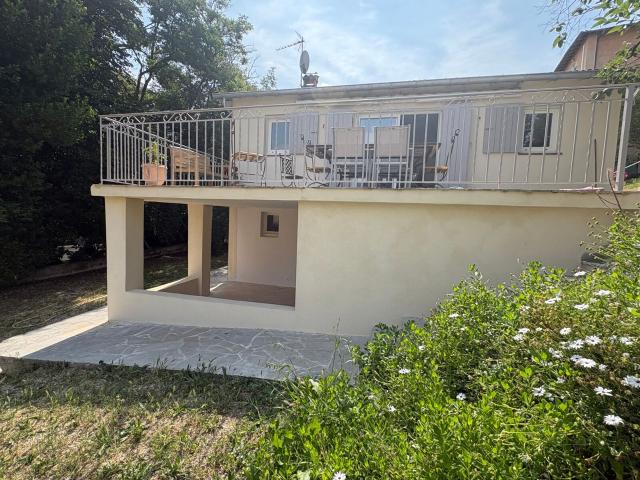 Location maison, m² T 3 à Cagnes sur Mer, 1 699 €
