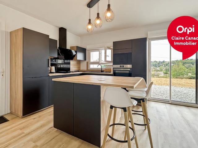 Location maison, m² T 3 à Castres, 1 100 €