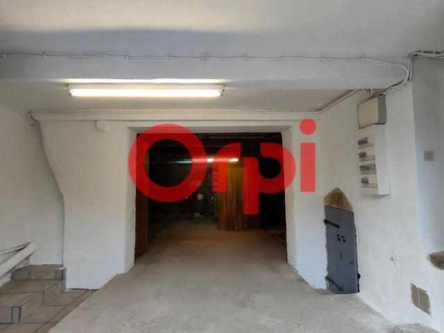 Location maison, m² T 3 à Catllar, 695 €