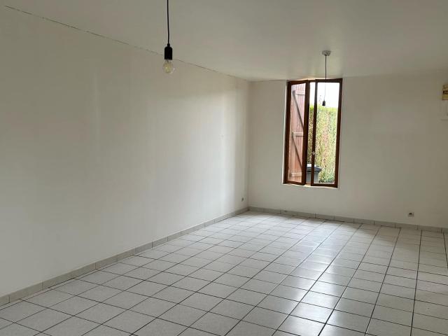 Location maison, m² T 3 à Chauny, 620 €