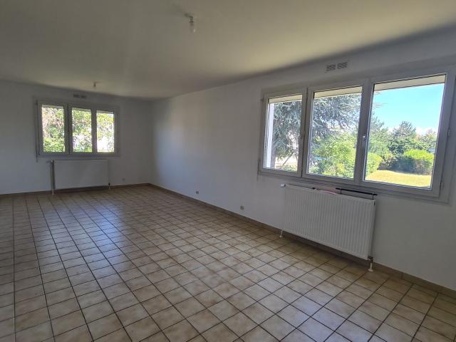 Location maison, m² T 3 à Fessenheim, 950 €