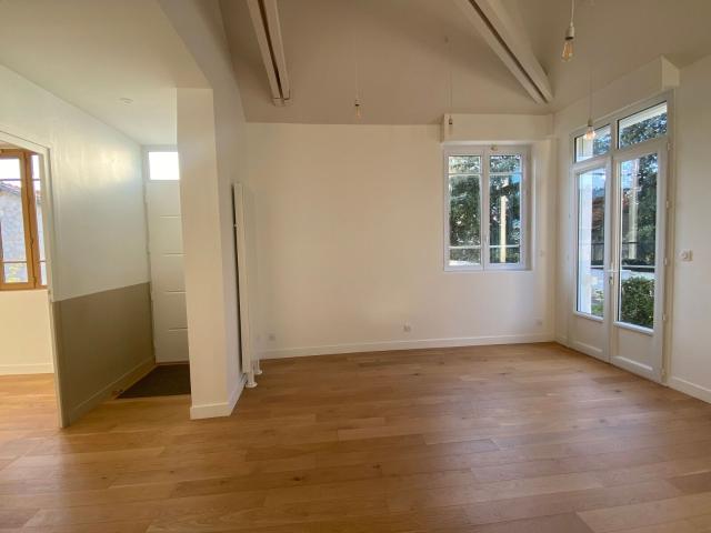 Location maison, m² T 3 à La Rochelle, 1 725 €