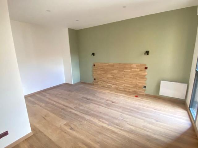 Location maison, m² T 3 à Langon, 900 €
