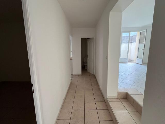 Location maison, m² T 3 à Laon, 710 €