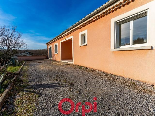 Location maison, m² T 3 à Lavilledieu, 907 €