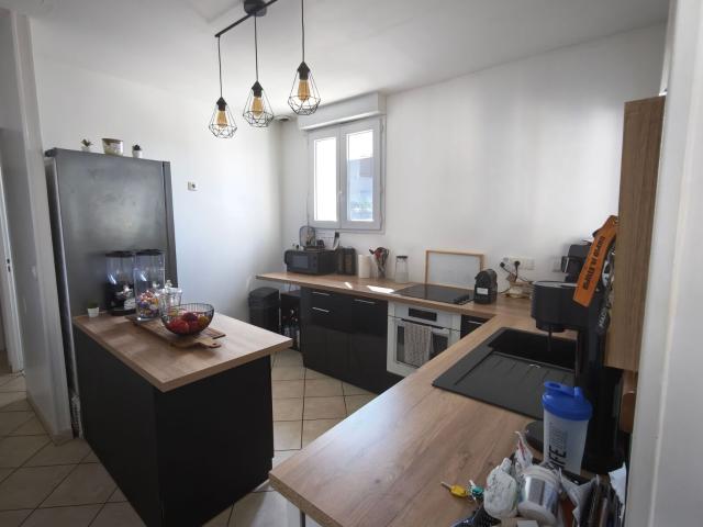 Location maison, m² T 3 à Mantes la Ville, 995 €