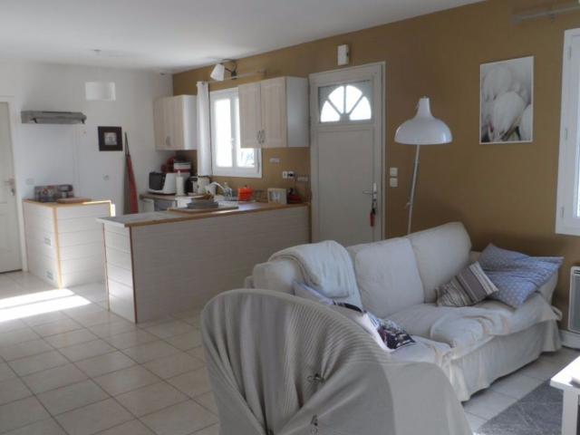 Location maison, m² T 3 à Nieulle sur Seudre, 750 €