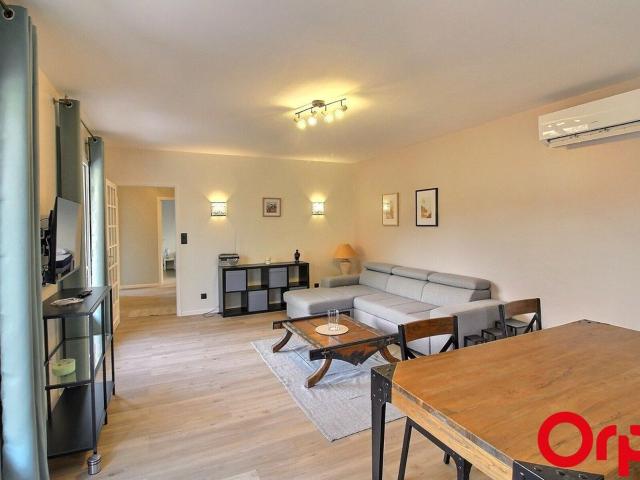 Location maison, m² T 3 à Plan de Cuques, 2 000 €