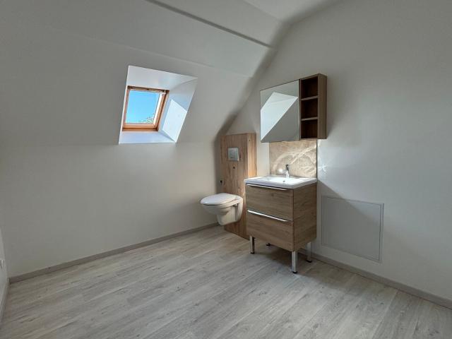Location maison, m² T 3 à Selens, 755 €