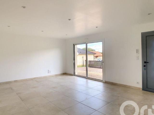 Location maison, m² T 4 à Terrasson Lavilledieu, 960 €