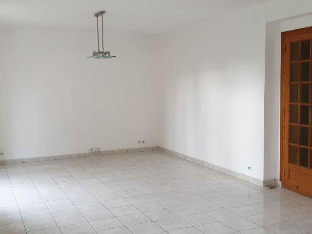Location maison, m² T 4 à Trilport, 1 340 €