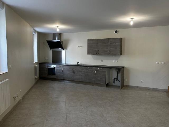 Location maison, m² T 4 à Villecerf, 810 €