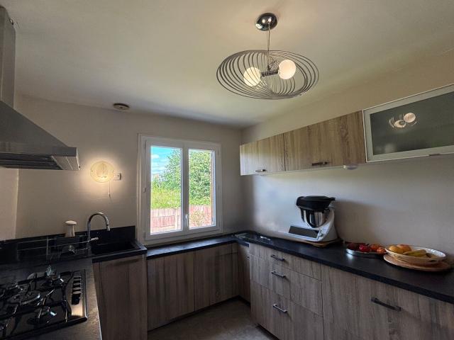 Location maison, m² T 4 à Cazères sur l'Adour, 782 €
