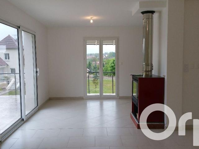 Location maison, m² T 4 à Chagny, 1 002 €