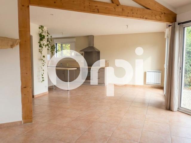 Location maison, m² T 4 à Chambon, 900 €