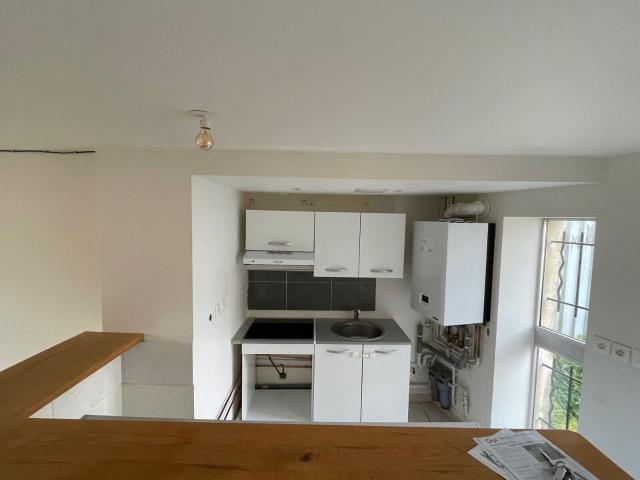 Location maison, m² T 4 à Chambry, 950 €