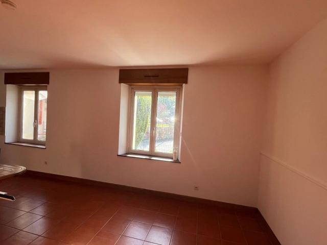 Location maison, m² T 4 à Chastel Nouvel, 715 €