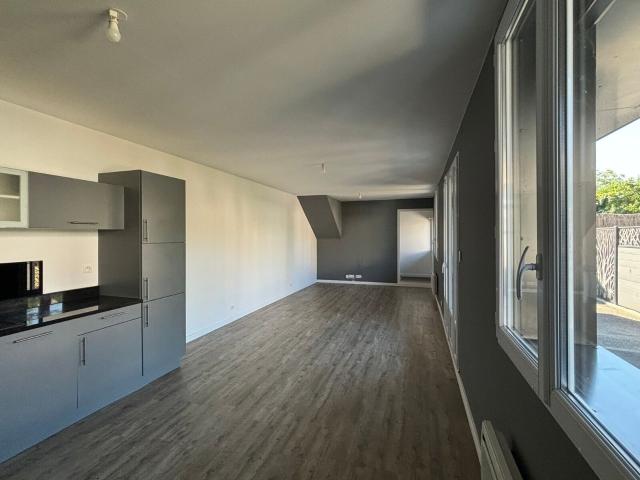 Location maison, m² T 4 à Chevilly Larue, 1 990 €