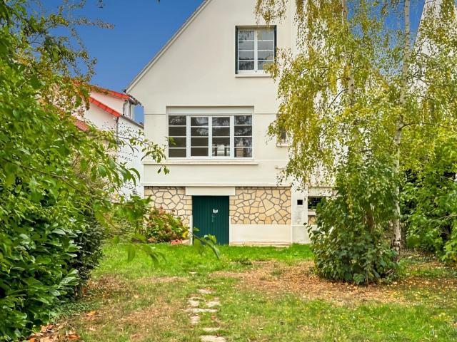 Location maison, m² T 4 à Ermont, 2 000 €
