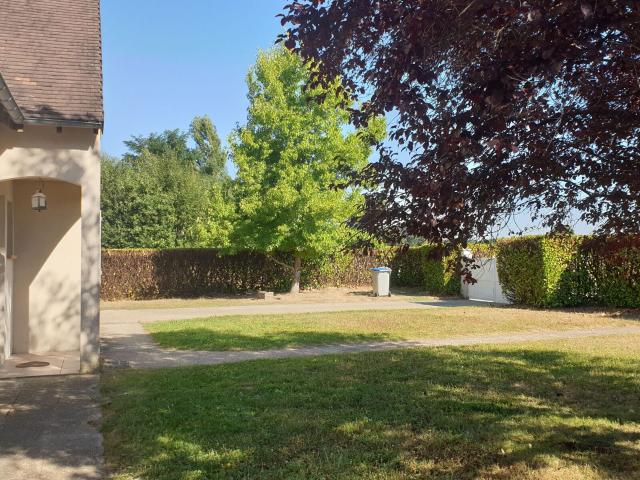 Location maison, m² T 4 à Fleury en Bière, 1 540 €