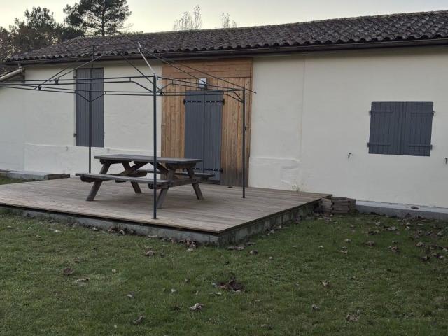 Location maison, 75.62 m² T 4 à Hourtin, 961 €