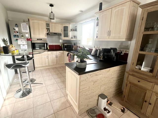 Location maison, m² T 4 à La Chapelle des Marais, 995 €