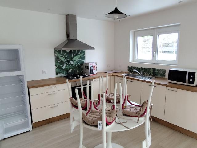 Location maison, m² T 4 à Lanrivoaré, 1 100 €