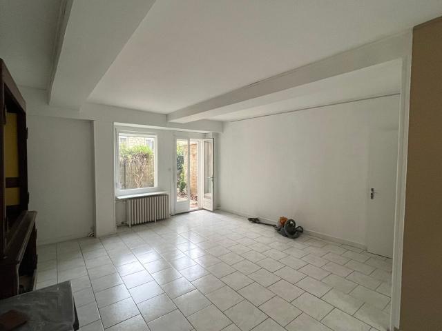 Location maison, m² T 4 à Laon, 780 €