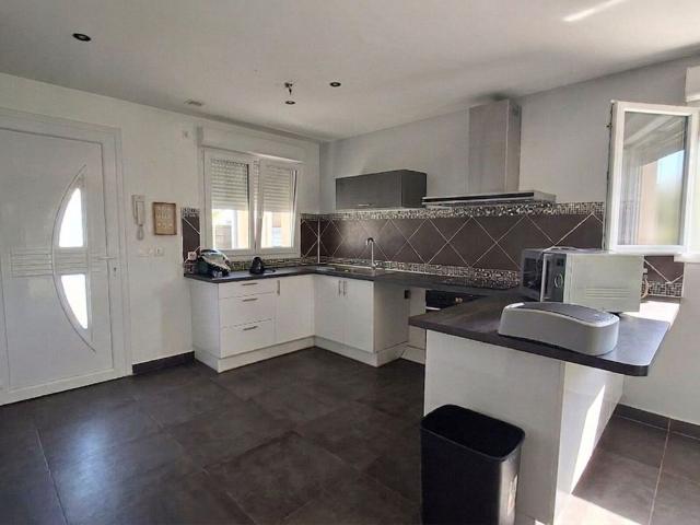 Location maison, m² T 4 à Lisses, 1 394 €