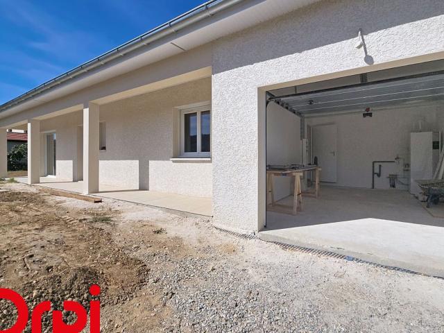 Location maison, m² T 4 à Meyrié, 1 500 €