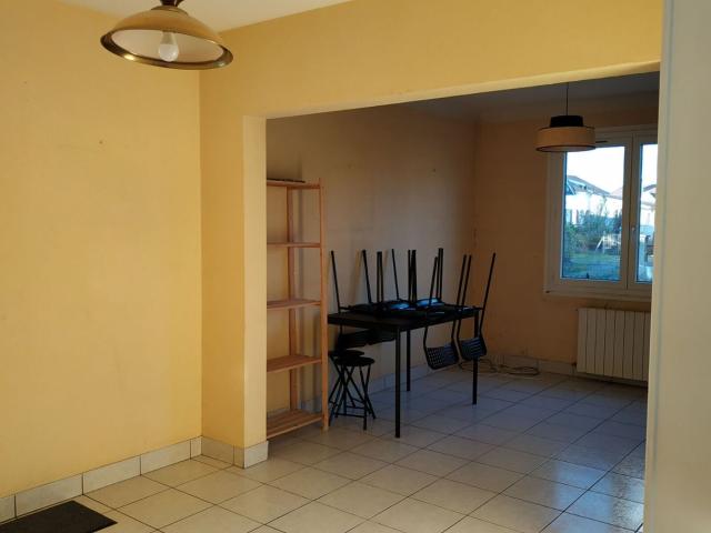 Location maison, m² T 4 à Morcenx, 890 €