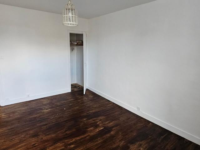 Location maison, m² T 4 à Moussac, 500 €