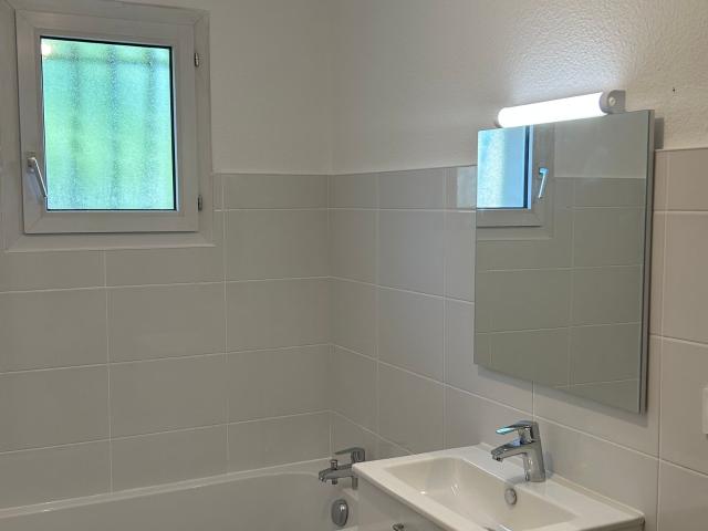 Location maison, m² T 4 à Pessac, 1 315 €
