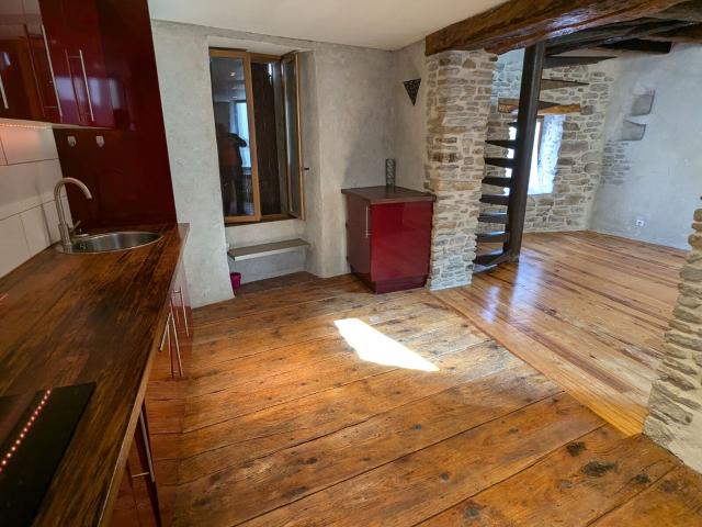 Location maison, m² T 4 à Peyriac Minervois, 620 €