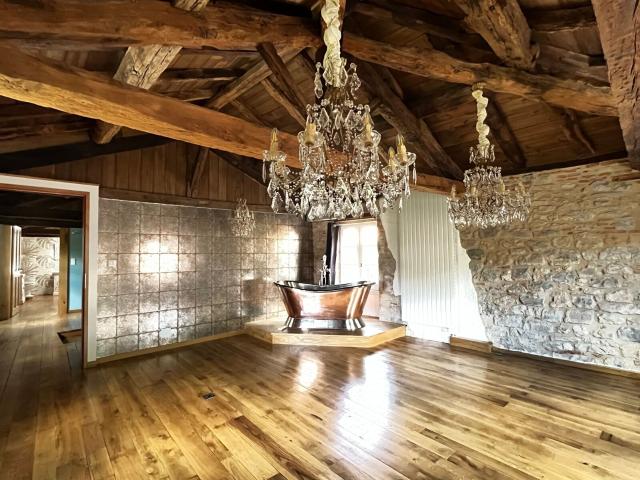 Location maison, m² T 4 à Saint Antonin Noble Val, 990 €