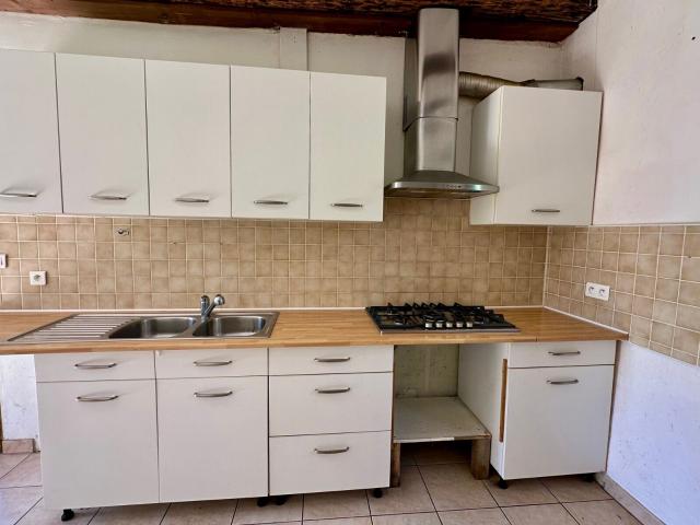 Location maison, m² T 4 à Saint Just le Martel, 820 €