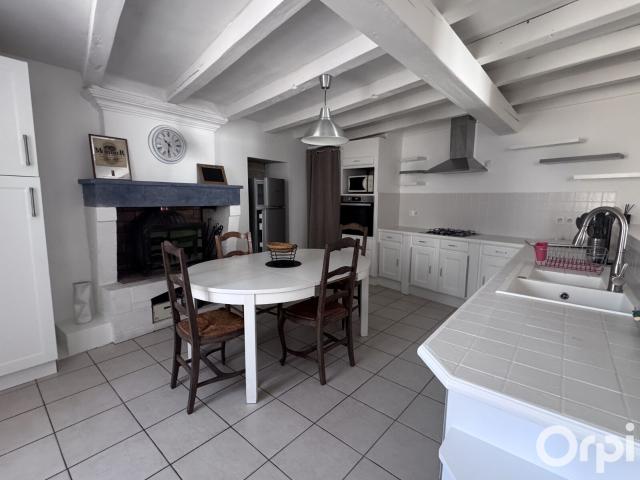 Location maison, m² T 4 à Soulignonne, 890 €