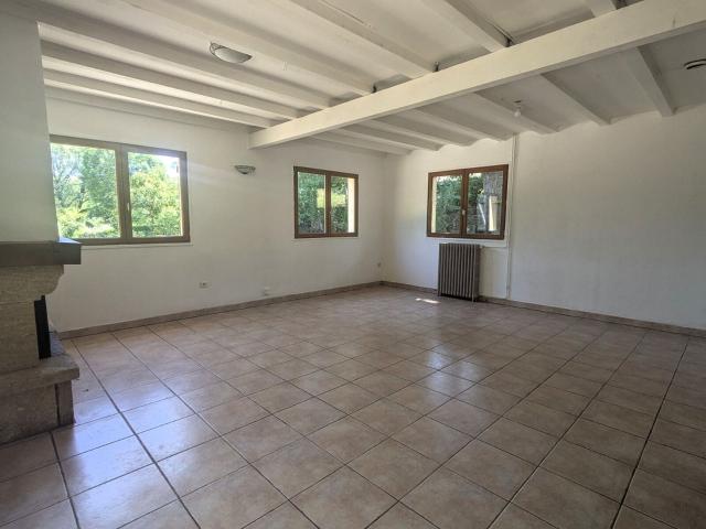 Location maison, m² T 5 à Valady, 900 €
