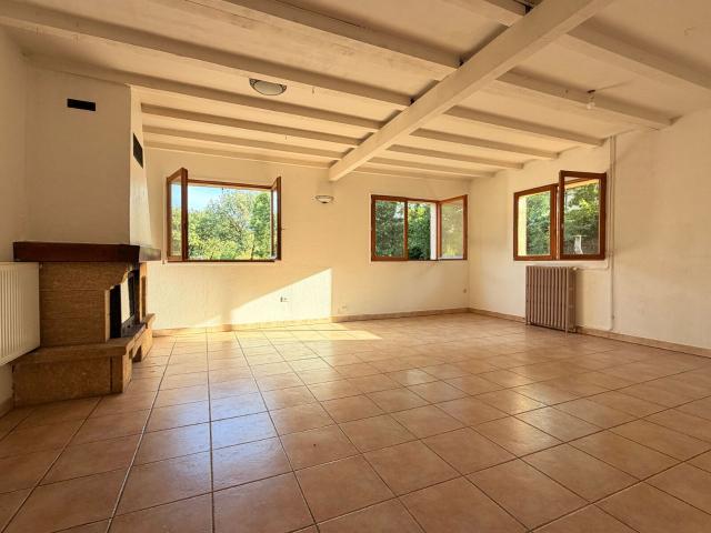 Location maison, m² T 5 à Valady, 900 €