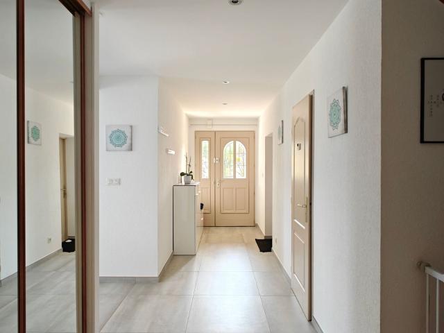 Location maison, m² T 5 à Veigy Foncenex, 3 300 €