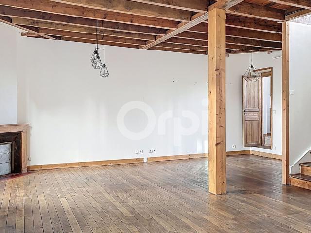 Location maison, m² T 5 à Brive la Gaillarde, 960 €